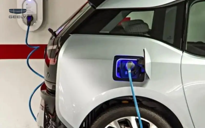 Yếu tố ảnh hưởng đến giá xe điện